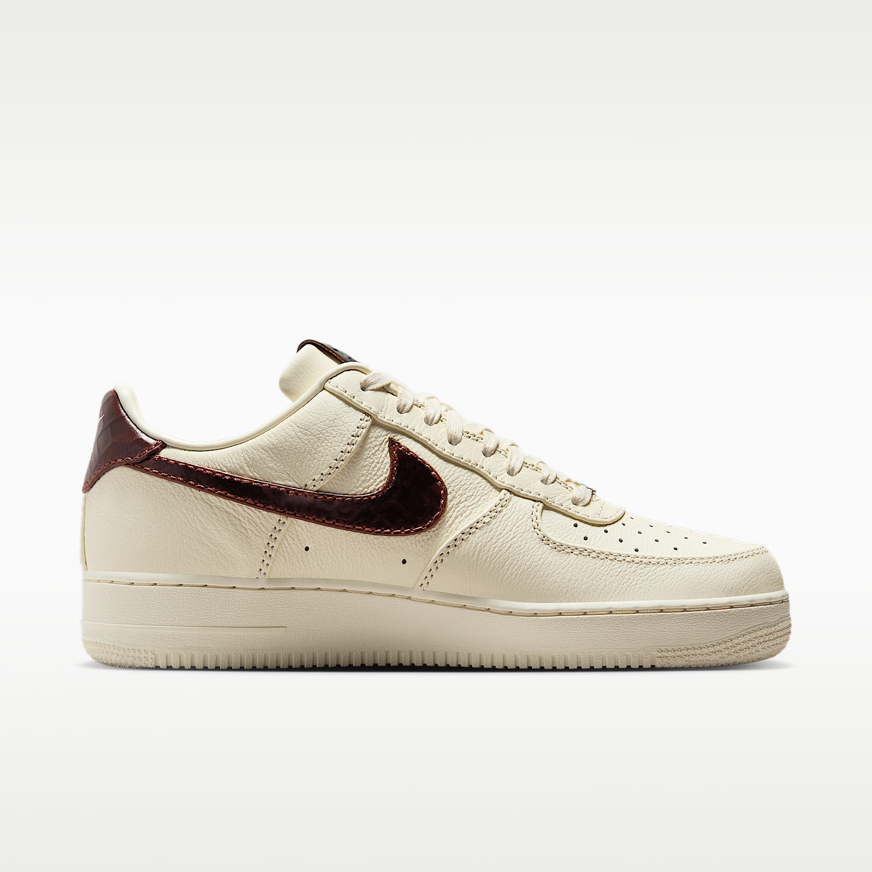 Nike Air Force 1 '07 Herrenschuh – Soft Pearl/Weiß/Ghost