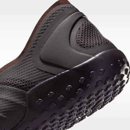 NikeSKIMS Rift Mesh Schuh (Damen) – Tar/Tar/Tar
