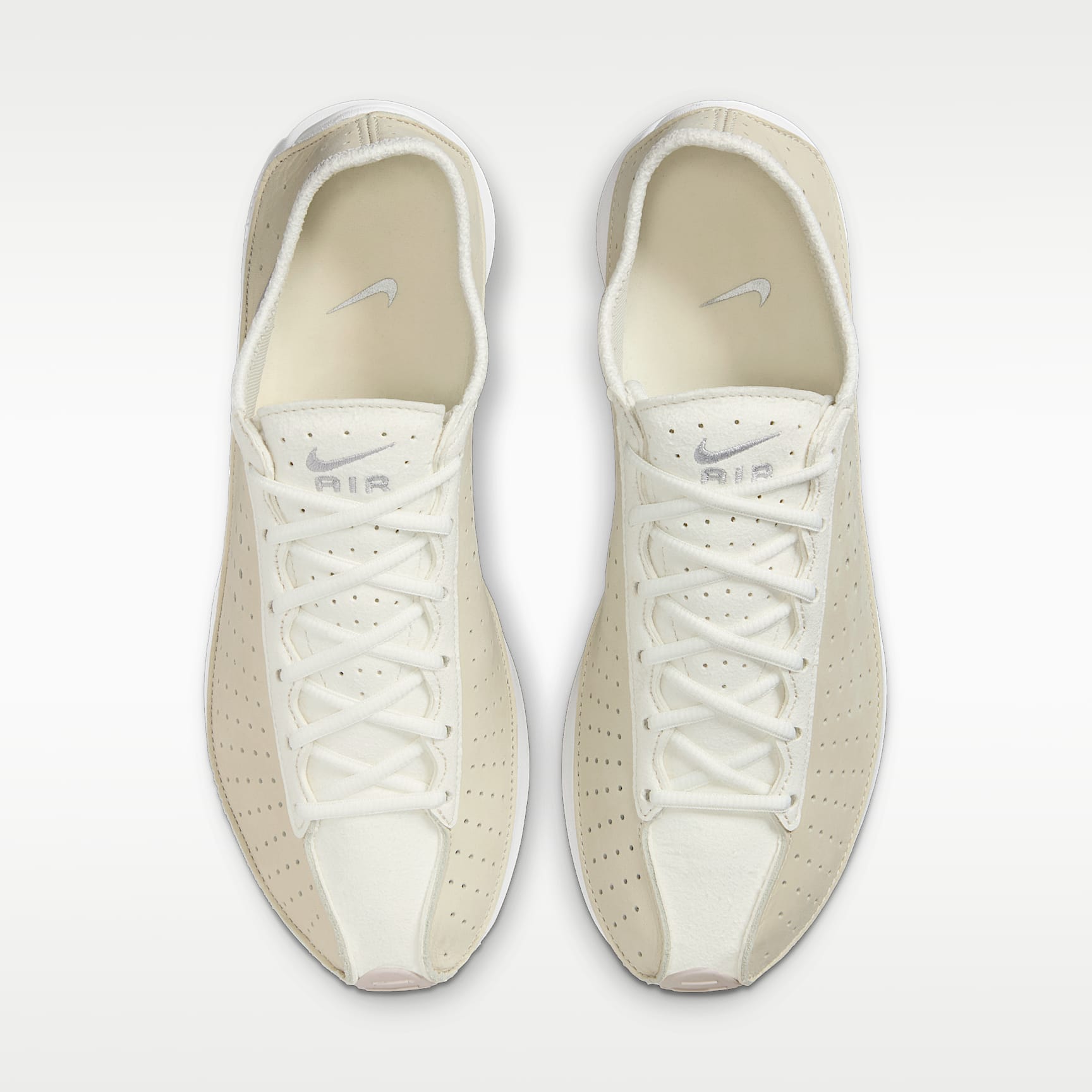 Nike Air Superfly Schuh (Damen) – Coconut Milk/Sail/Classic Stone/Metallic Silver