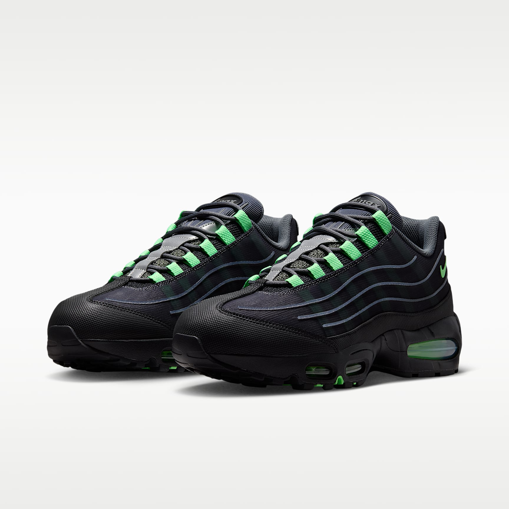 Nike Air Max 95 Big Bubble Tech Schuh (Herren) – Iron Grey/Schwarz/Metallic Silver/Illusion Green