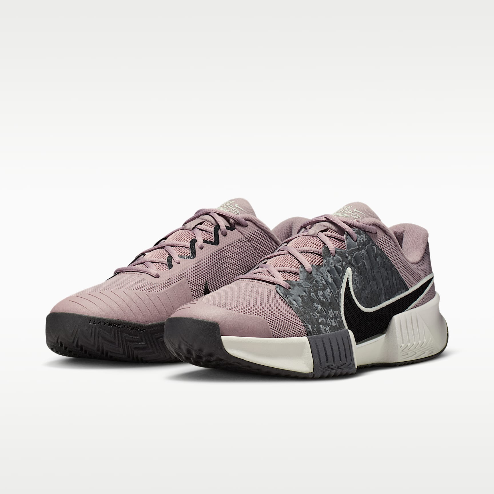 Nike Zoom GP Challenge Pro PRM Tennisschuh für Sandplätze (Herren) – Light Violet Ore/Barely Green/Anthracite/Schwarz