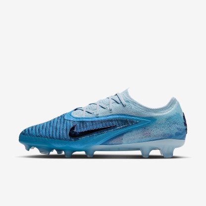Nike Phantom 6 Low Elite "Erling Haaland" Fußballschuh für normalen Rasen – Baltic Blue/Glacier Blue/Blue Eclipse