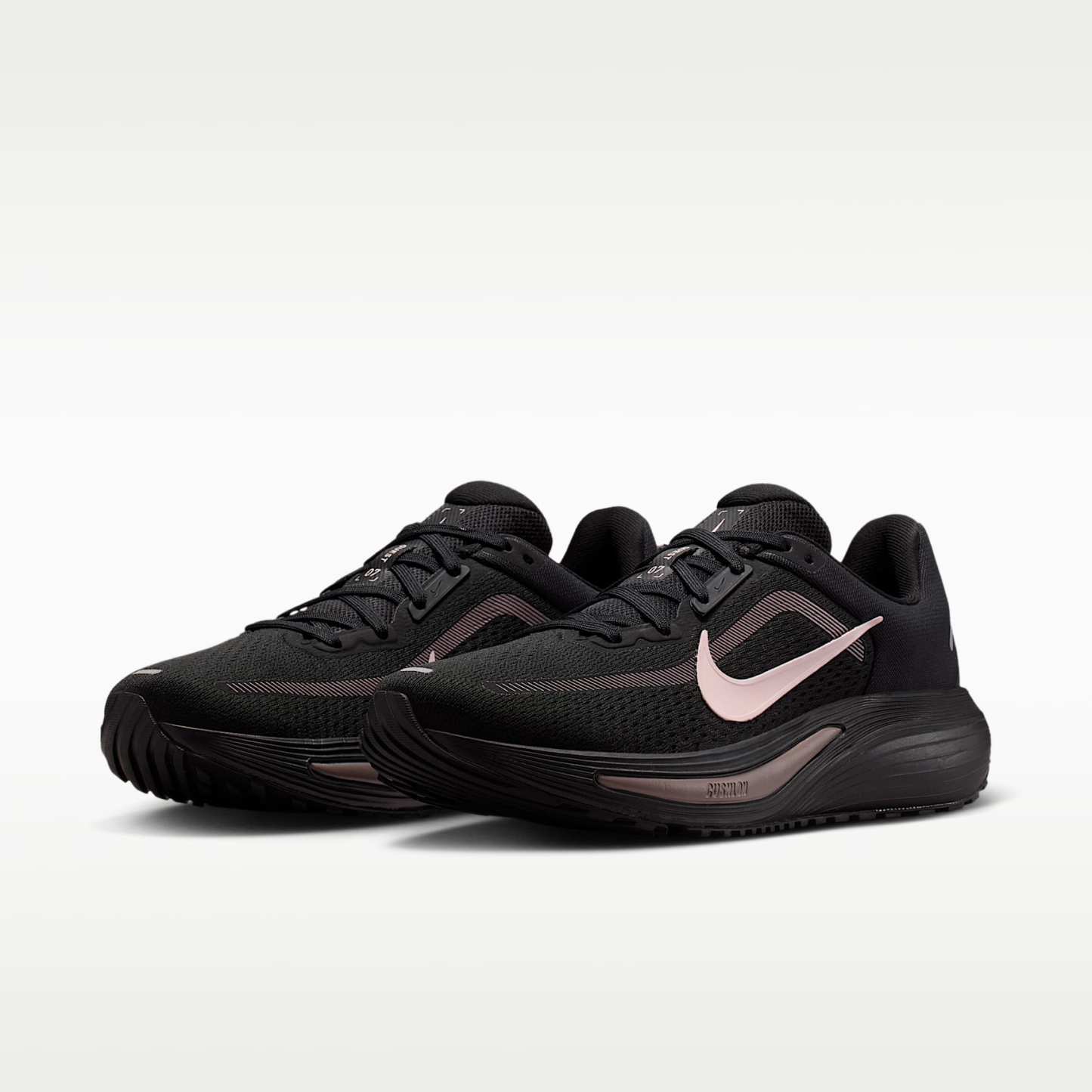 Nike Quest 7 Straßenlaufschuhe (Damen) – Schwarz/Taupe Haze/Silt Red