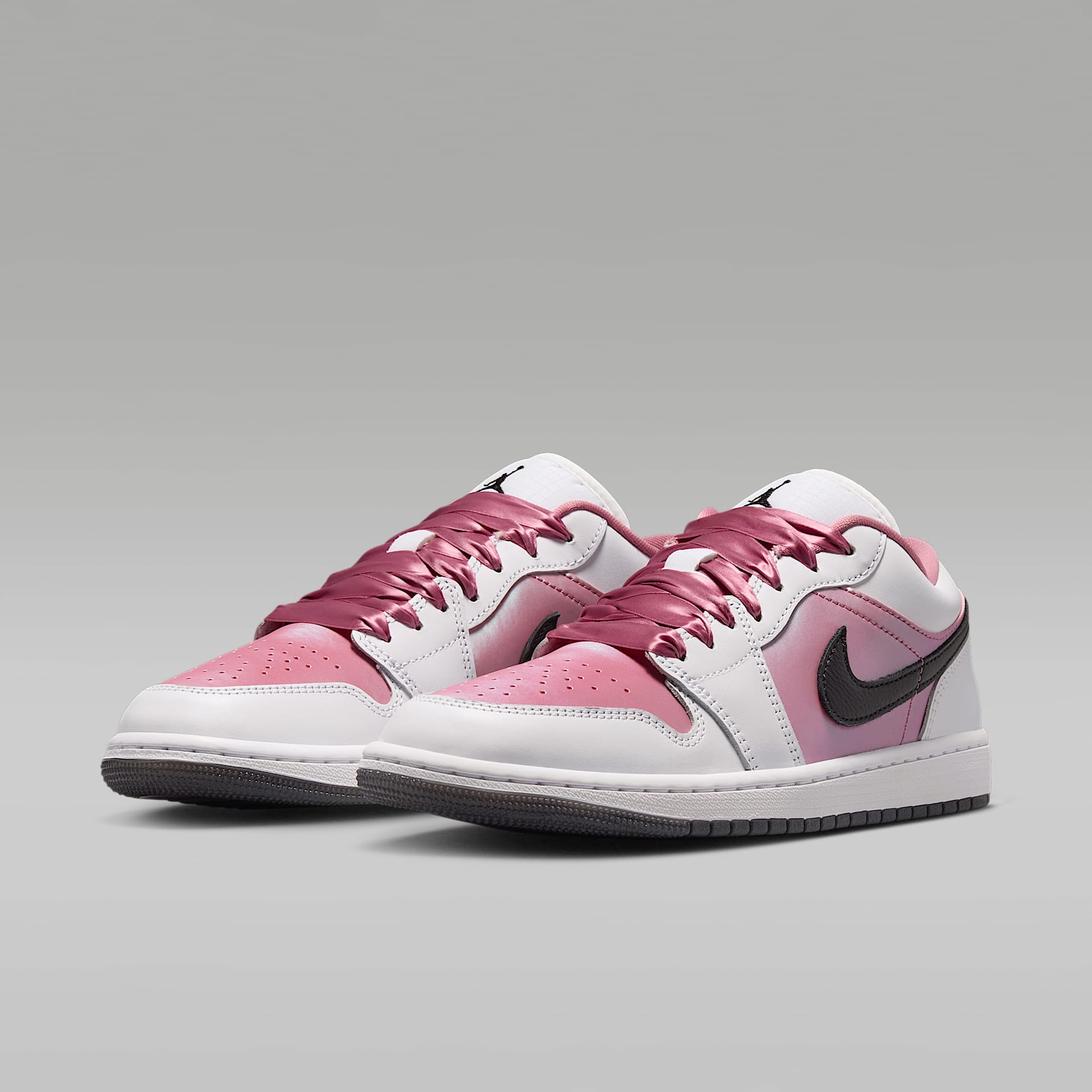 Air Jordan 1 Low SE Damenschuh – Weiß/Schwarz/Desert Berry