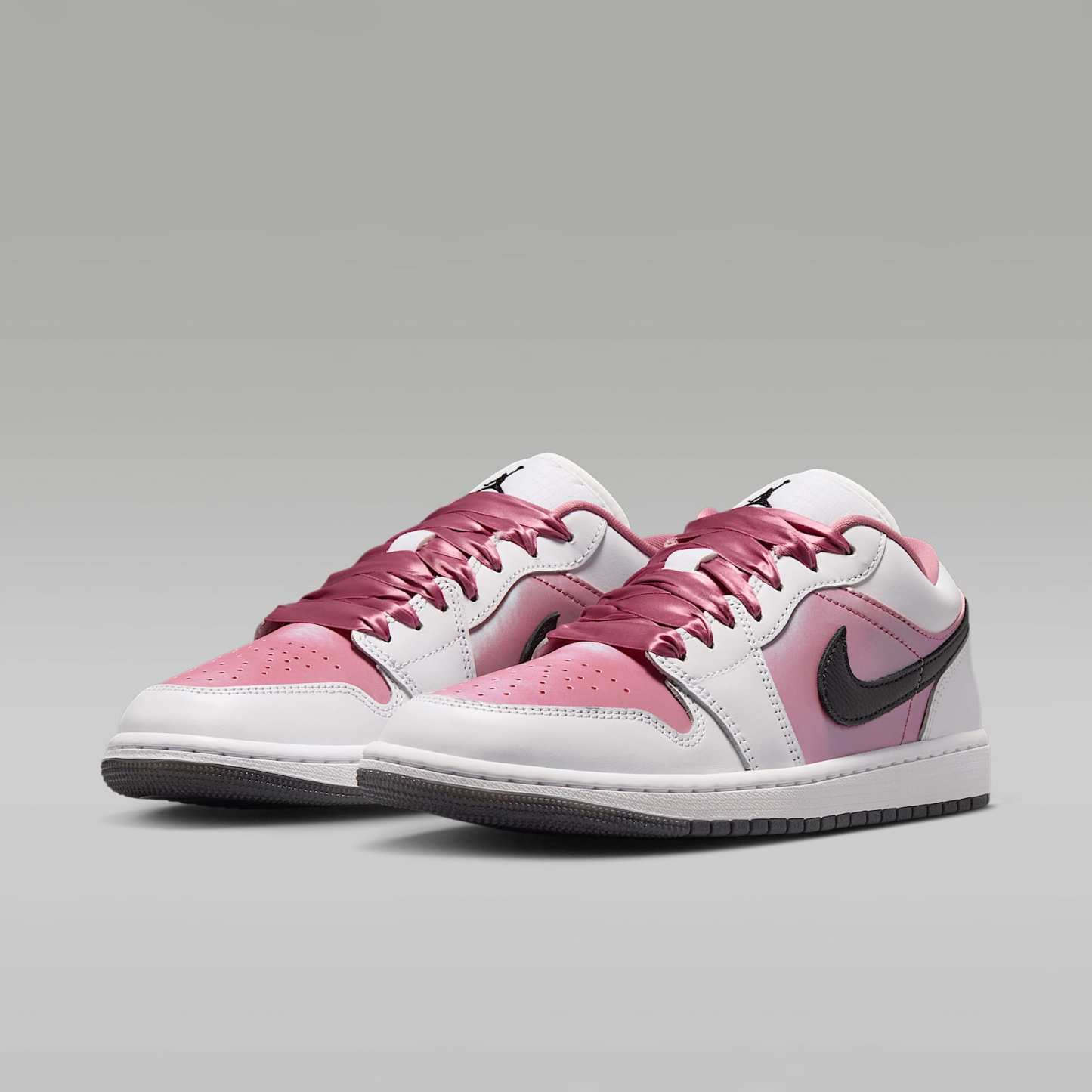 Air Jordan 1 Low SE Damenschuh – Weiß/Schwarz/Desert Berry