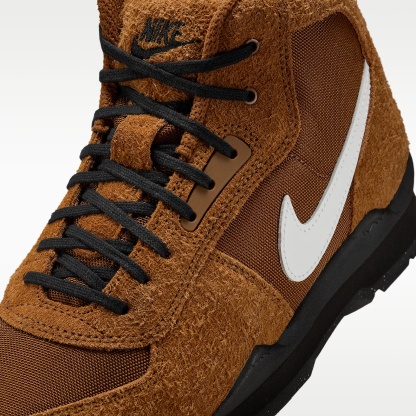 Baltoro x Stüssy Schuh (Herren) – Light British Tan/Schwarz/Weiß