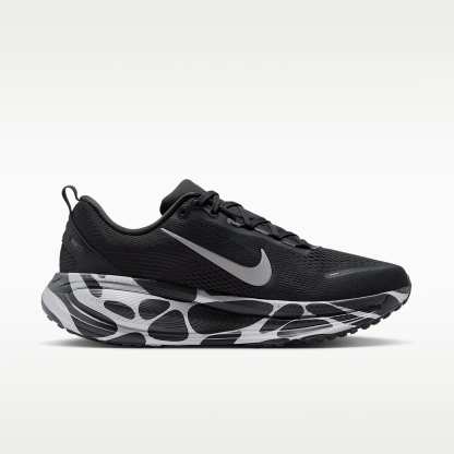Nike Vomero 18 Straßenlaufschuh (Herren) – Anthracite/Cannon/Metallic Silver/Reflect Silver