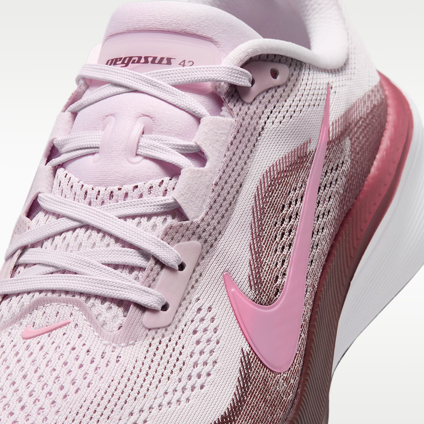 Nike Pegasus 42 Straßenlaufschuh (Damen) – Bleached Lilac/Mystic Dates/Pink Smoke/Pink Rise