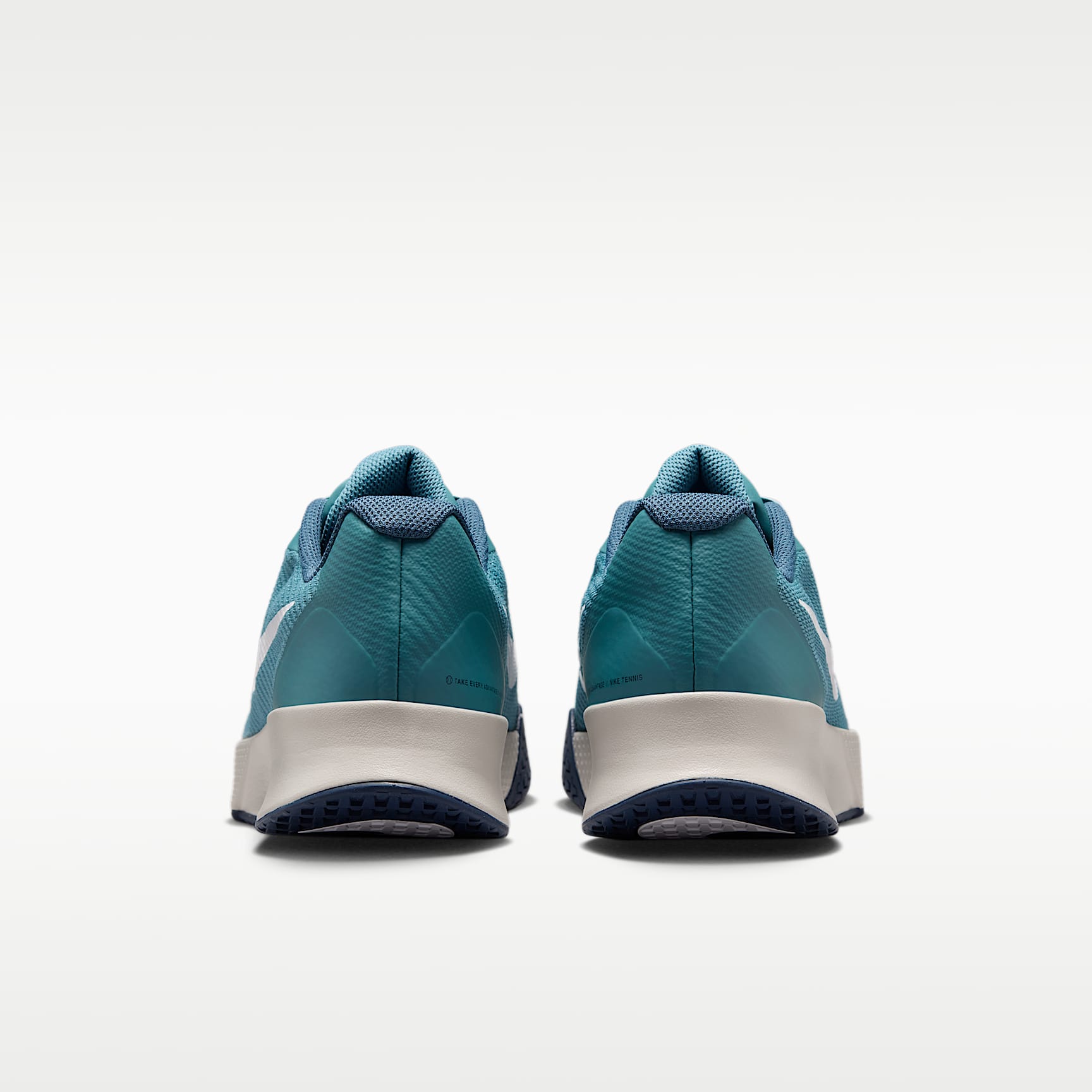 Nike Vapor Lite 3 Tennisschuh für Hartplätze (Herren) – Smokey Blue/Light Bone/New Slate/Weiß