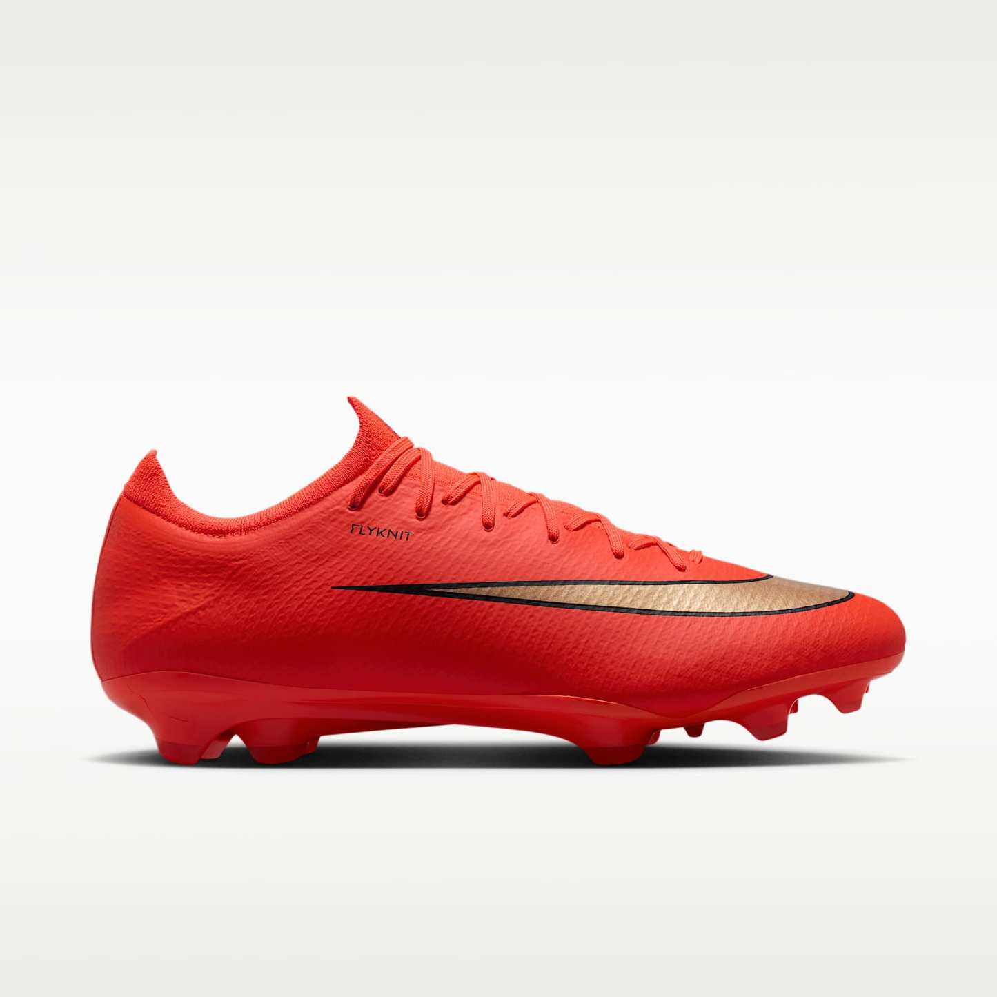 Nike Mercurial Vapor 17 Pro Low-Top-Fußballschuh für normalen Rasen – Bright Crimson/Blur