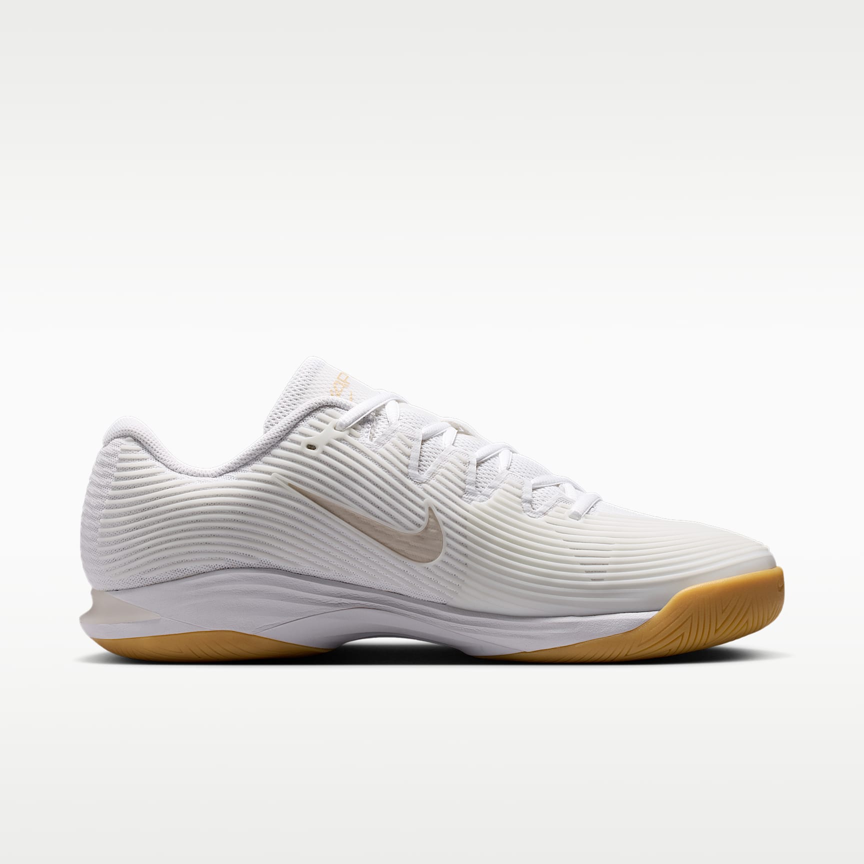 Nike Vapor 12 Tennisschuh für Hartplätze (Herren) – Weiß/Summit White/Linen/Light Orewood Brown