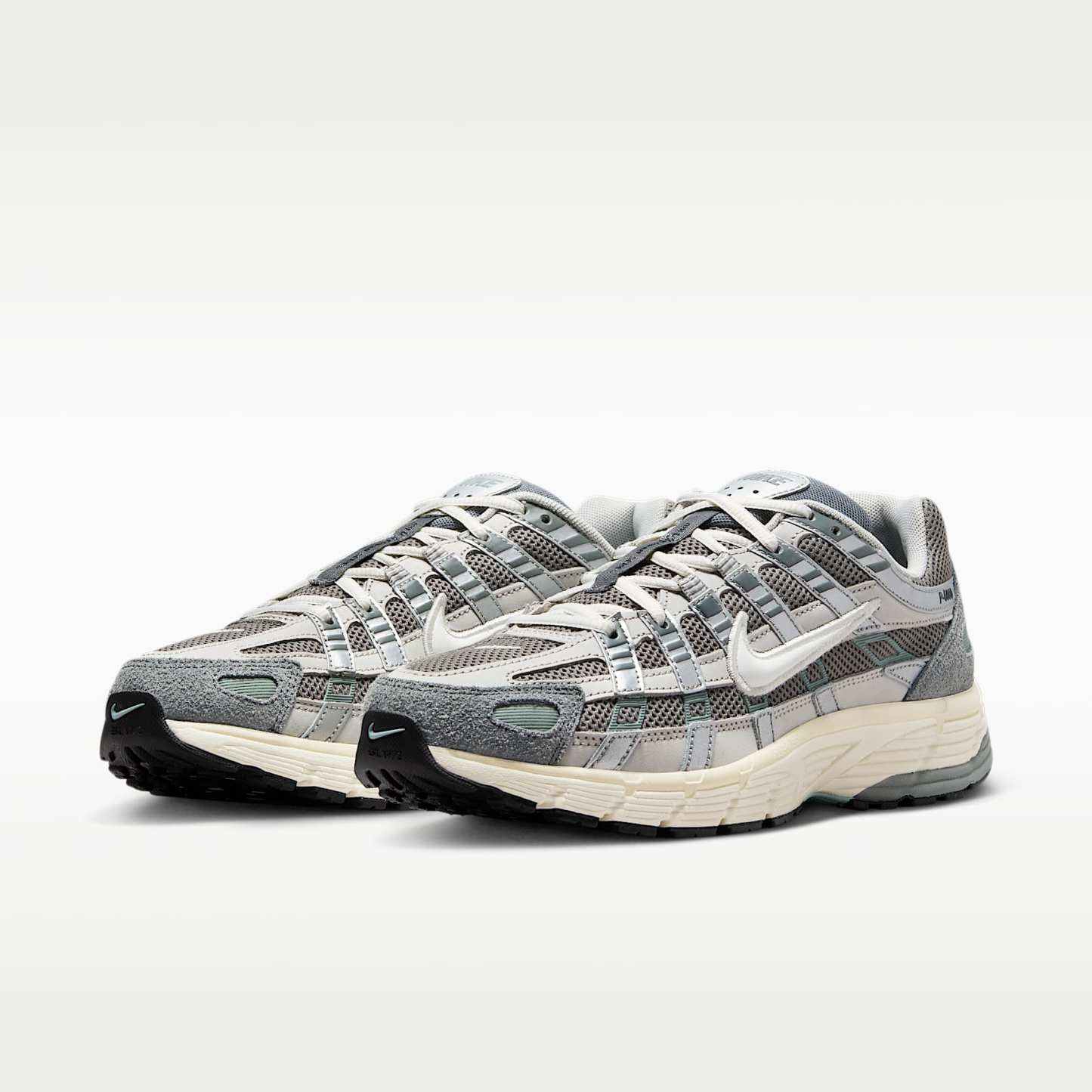 Nike P-6000 Schuh – Flat Pewter/Light Iron Ore/Metallic Silver/Weiß
