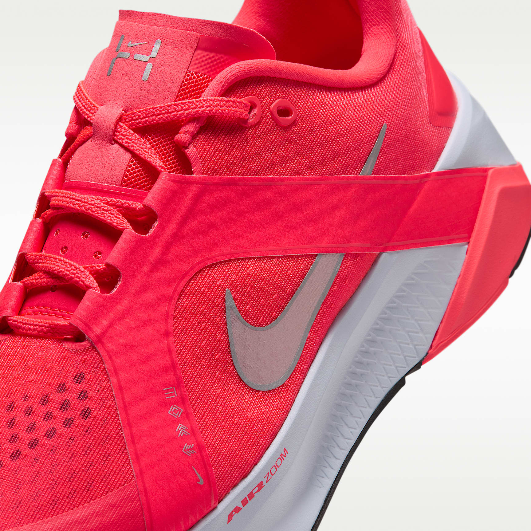 Nike Hybrid RN Trainingsschuh (Herren) – Laser Crimson/Football Grey/Football Grey/Metallic Silver