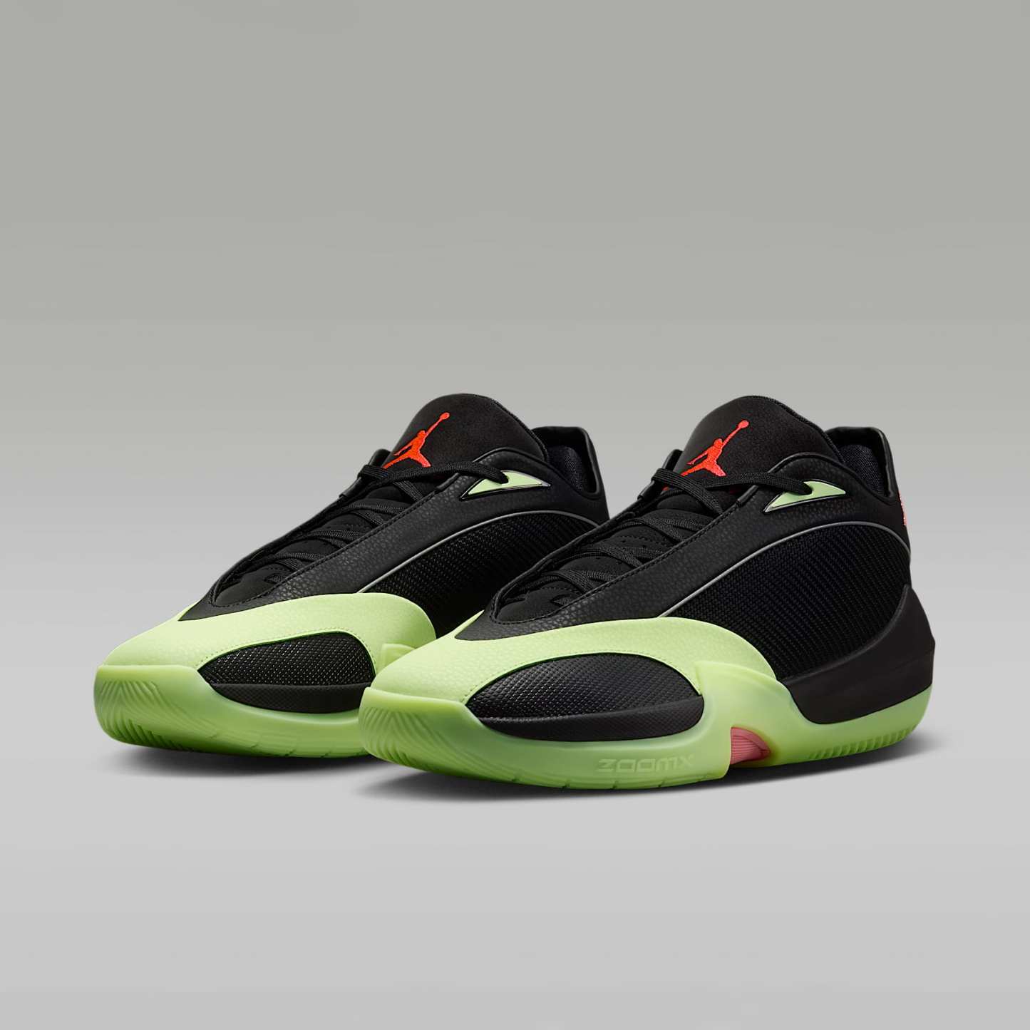 Jordan Triangle Basketballschuh – Schwarz/Barely Volt/Infrared 23