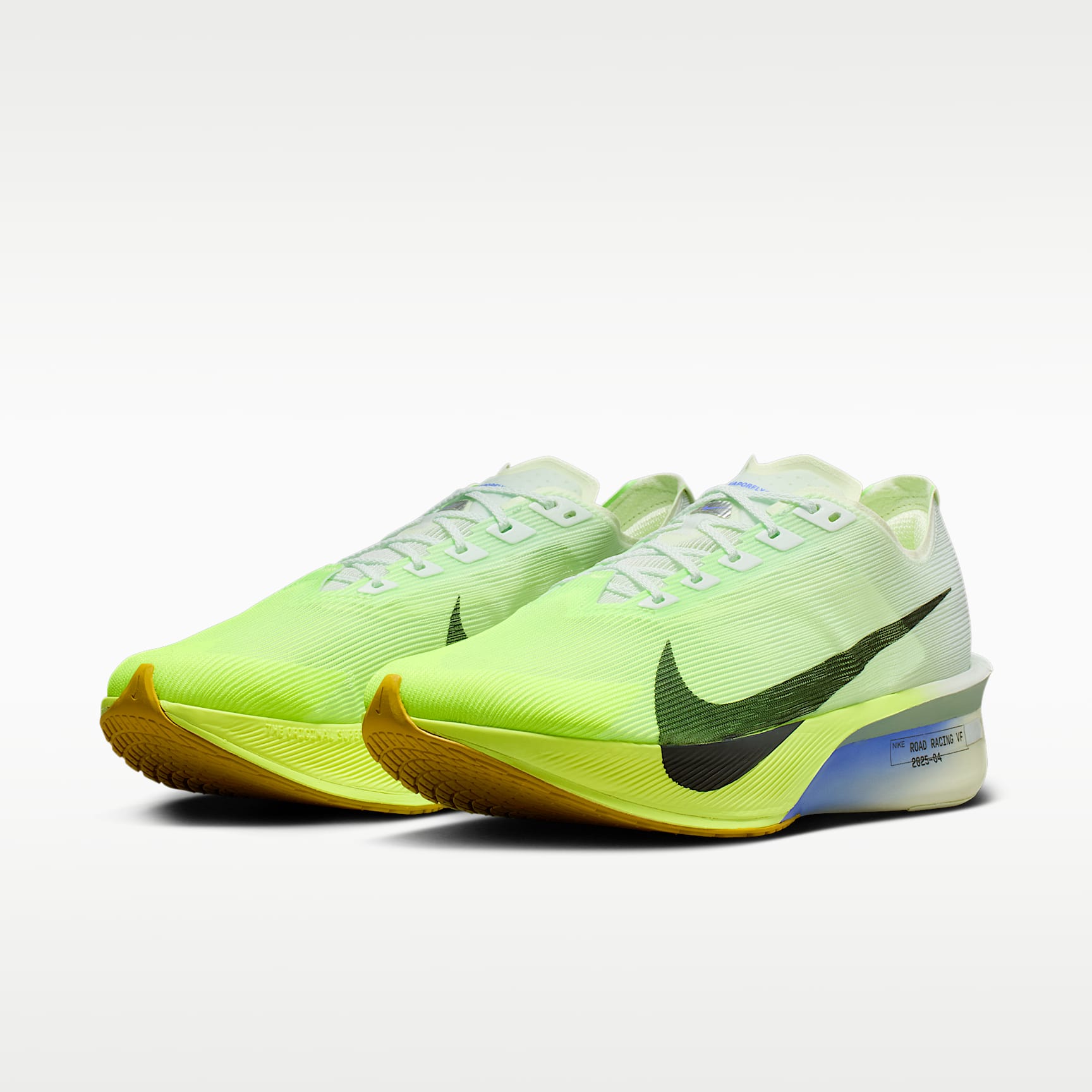 Nike Vaporfly 4 Straßenlaufschuh für Wettkämpfe (Herren) – Barely Green/Volt Tint/Sapphire/Black Spruce