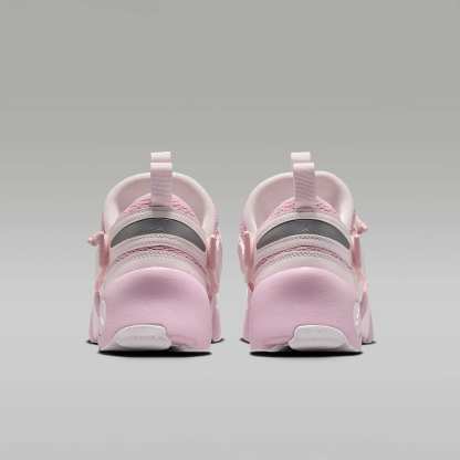 Jordan Trunner LX Schuh (Damen) – Iced Carmine/Pearl Pink/Reflective Silver/Iced Carmine