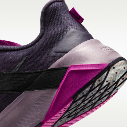 Nike Hybrid RN Trainingsschuh (Damen) – Dark Raisin/Schwarz/Fuchsia Blast/Metallic Dark Grey