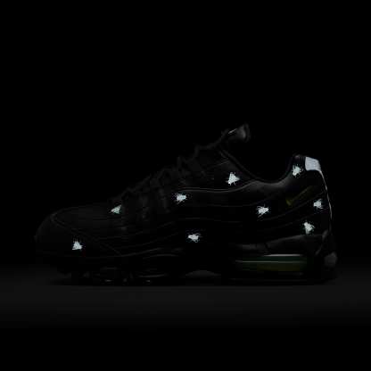 Nike Air Max 95 Premium Herrenschuh – Schwarz/Schwarz/Metallic Dark Grey/Neon Yellow