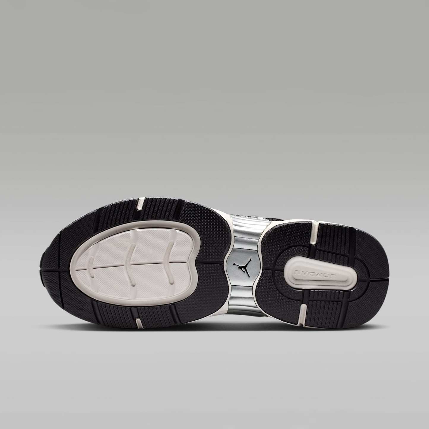 Jordan Trunner O/S Schuhe (Herren) – Photon Dust/Schwarz/Sail/Weiß