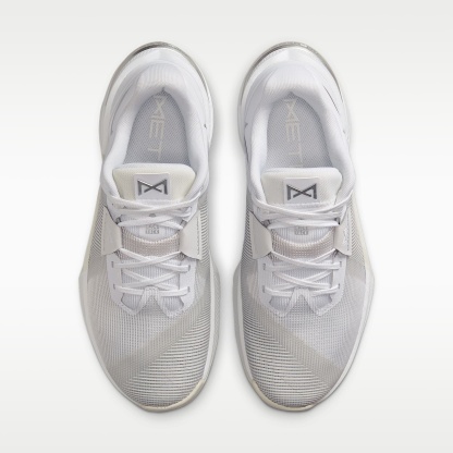 Nike Metcon 10 Trainingsschuh für Damen – Weiß/Platinum Tint/Wolf Grey/Metallic Silver
