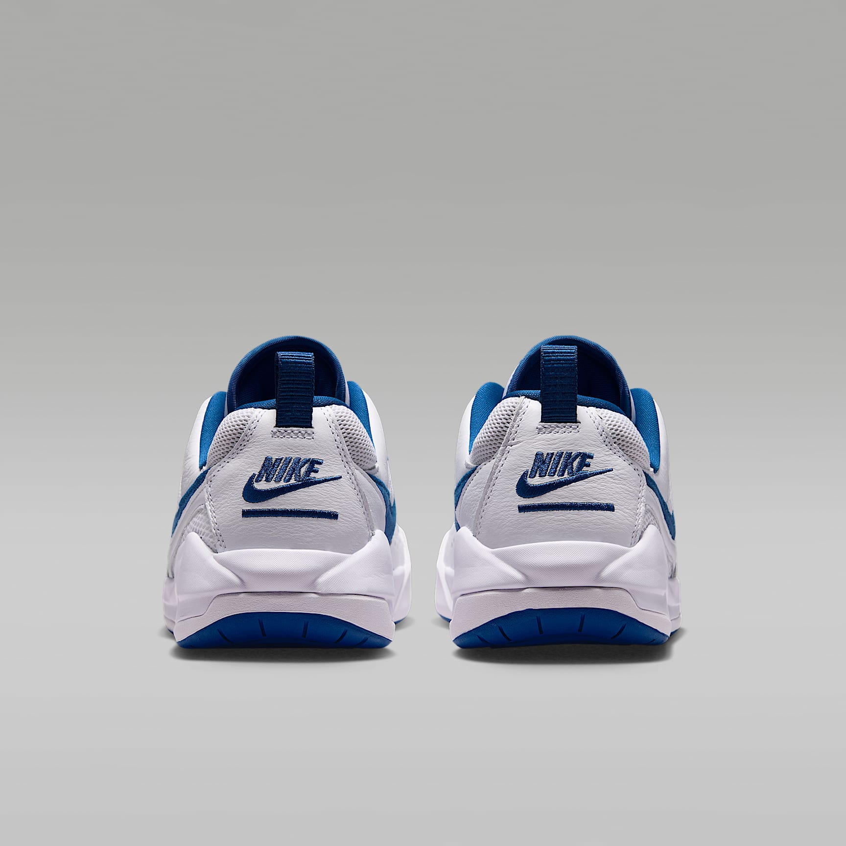 Jordan CMFT Era Schuh (Herren) – Weiß/True Blue/Varsity Red