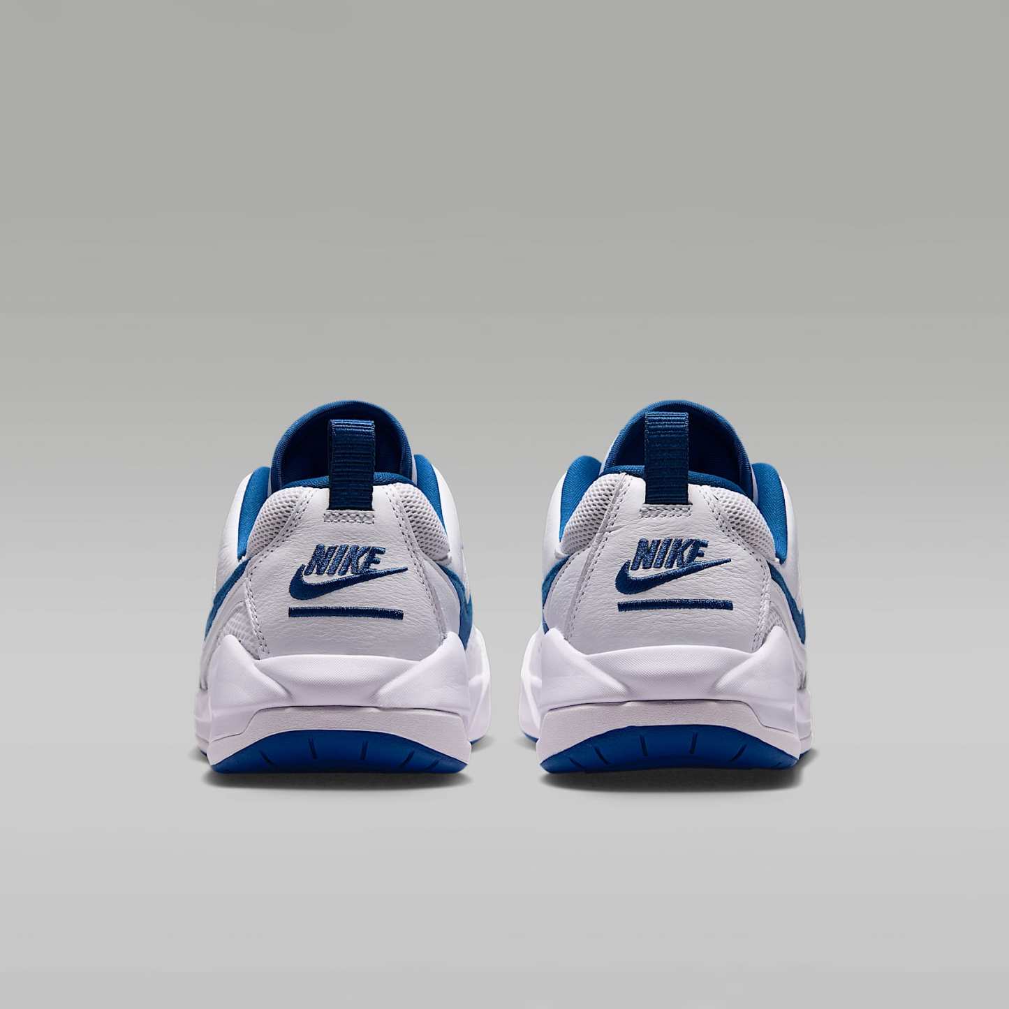 Jordan CMFT Era Schuh (Herren) – Weiß/True Blue/Varsity Red