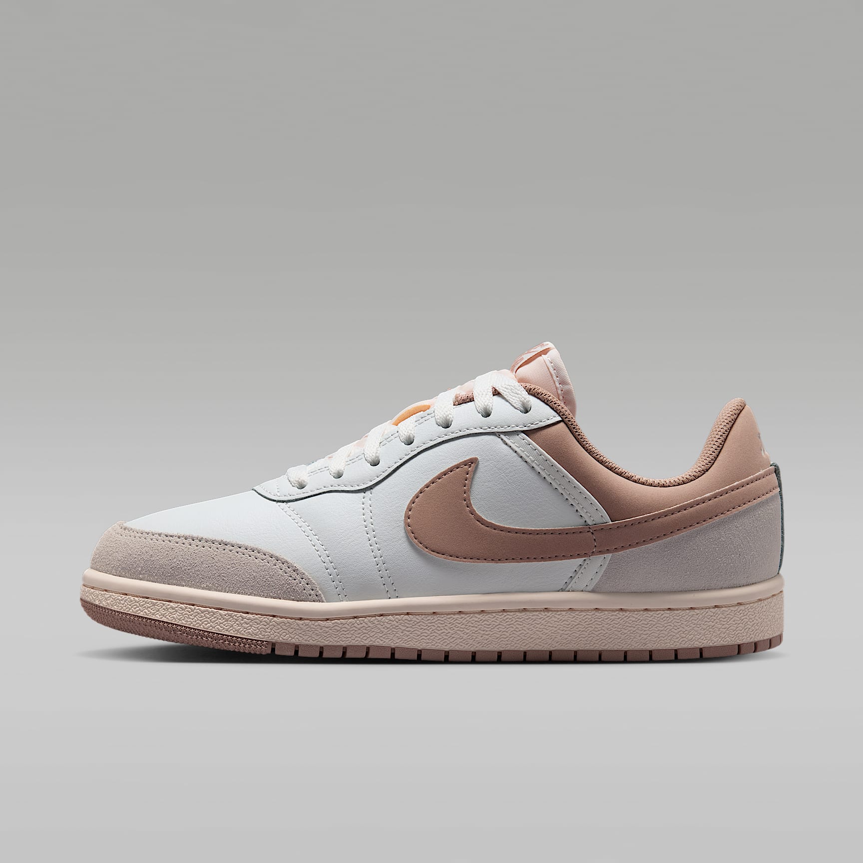 Air Jordan Skyline Low Damenschuh – Summit White/Sail/Legend Medium Brown