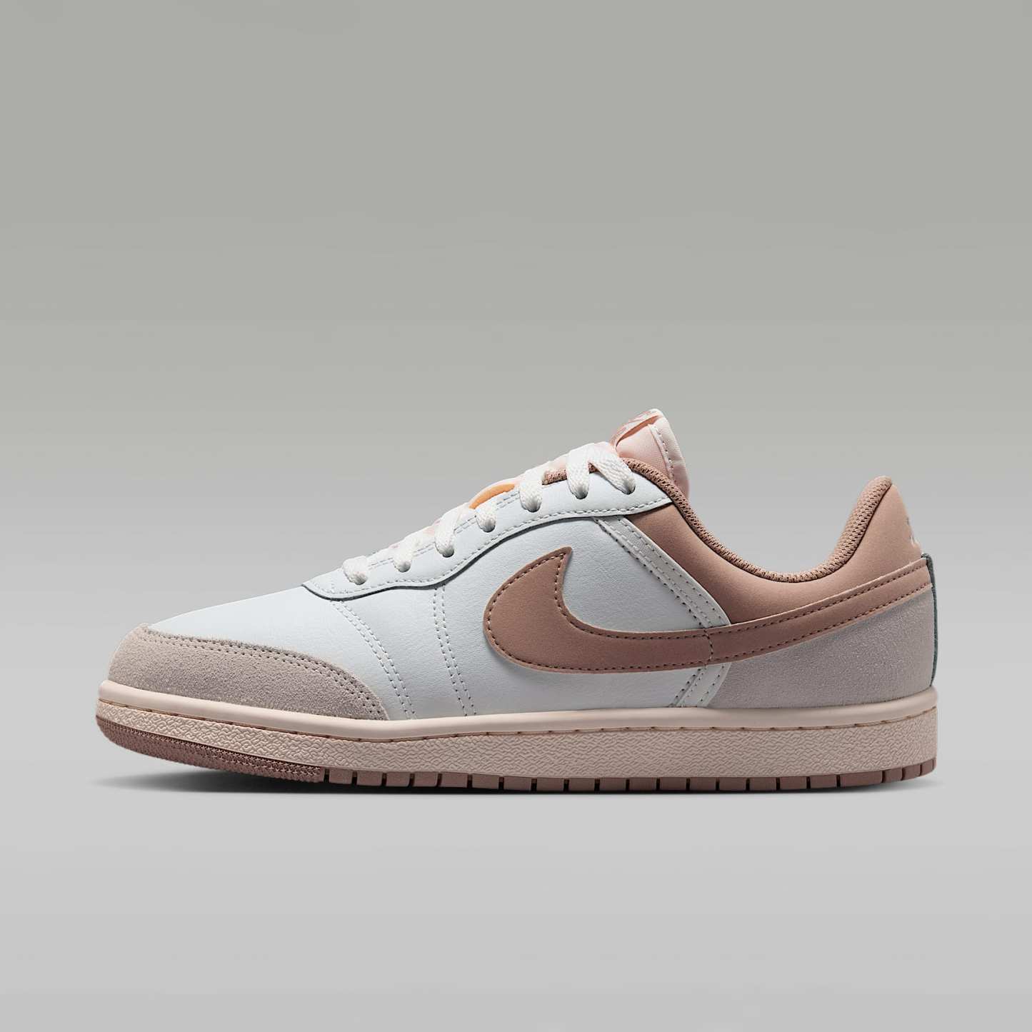 Air Jordan Skyline Low Damenschuh – Summit White/Sail/Legend Medium Brown