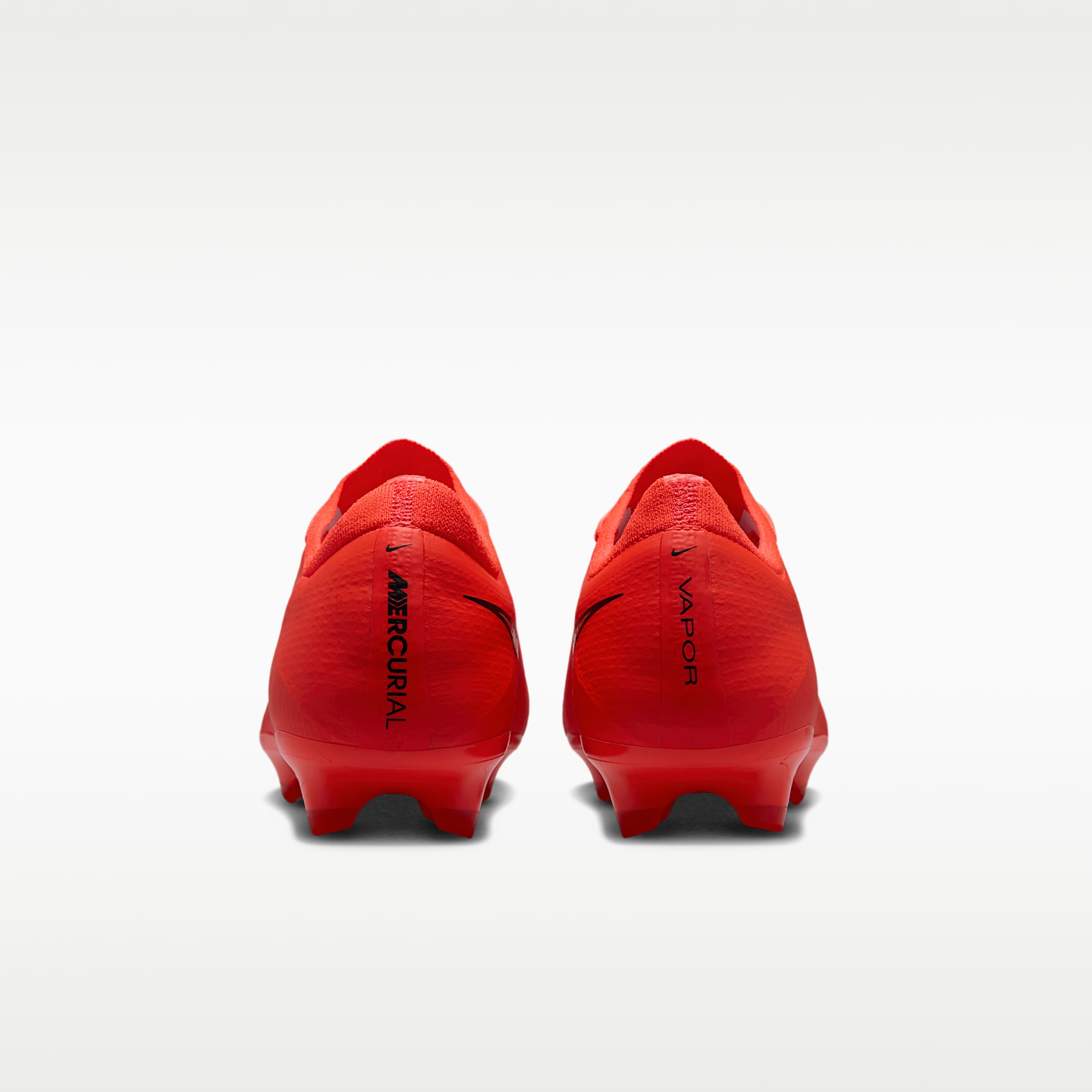Nike Mercurial Vapor 17 Pro Low-Top-Fußballschuh für normalen Rasen – Bright Crimson/Blur