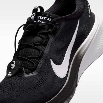 Nike Pegasus 42 EasyOn Straßenlaufschuh (Herren) – Schwarz/Dark Smoke Grey/Weiß