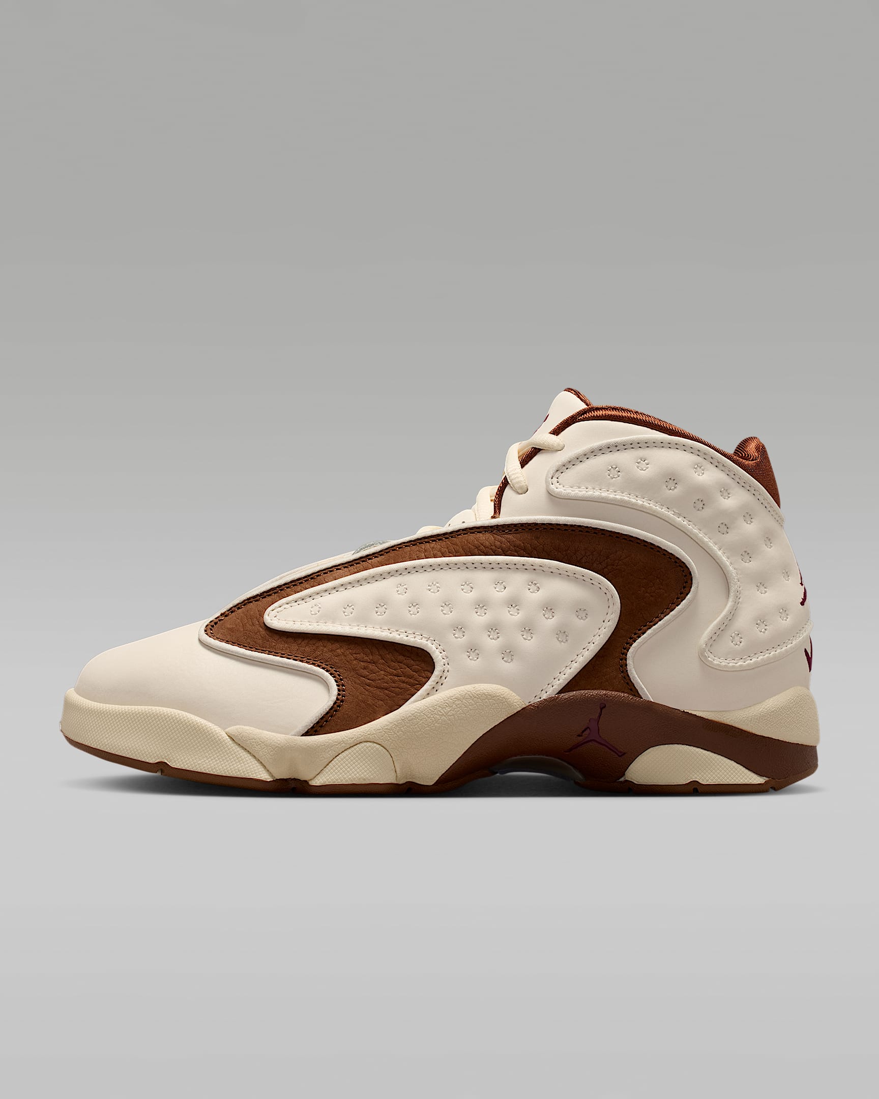 Air Jordan OG Damenschuh – Pale Ivory/Light British Tan/Muslin/Track Red