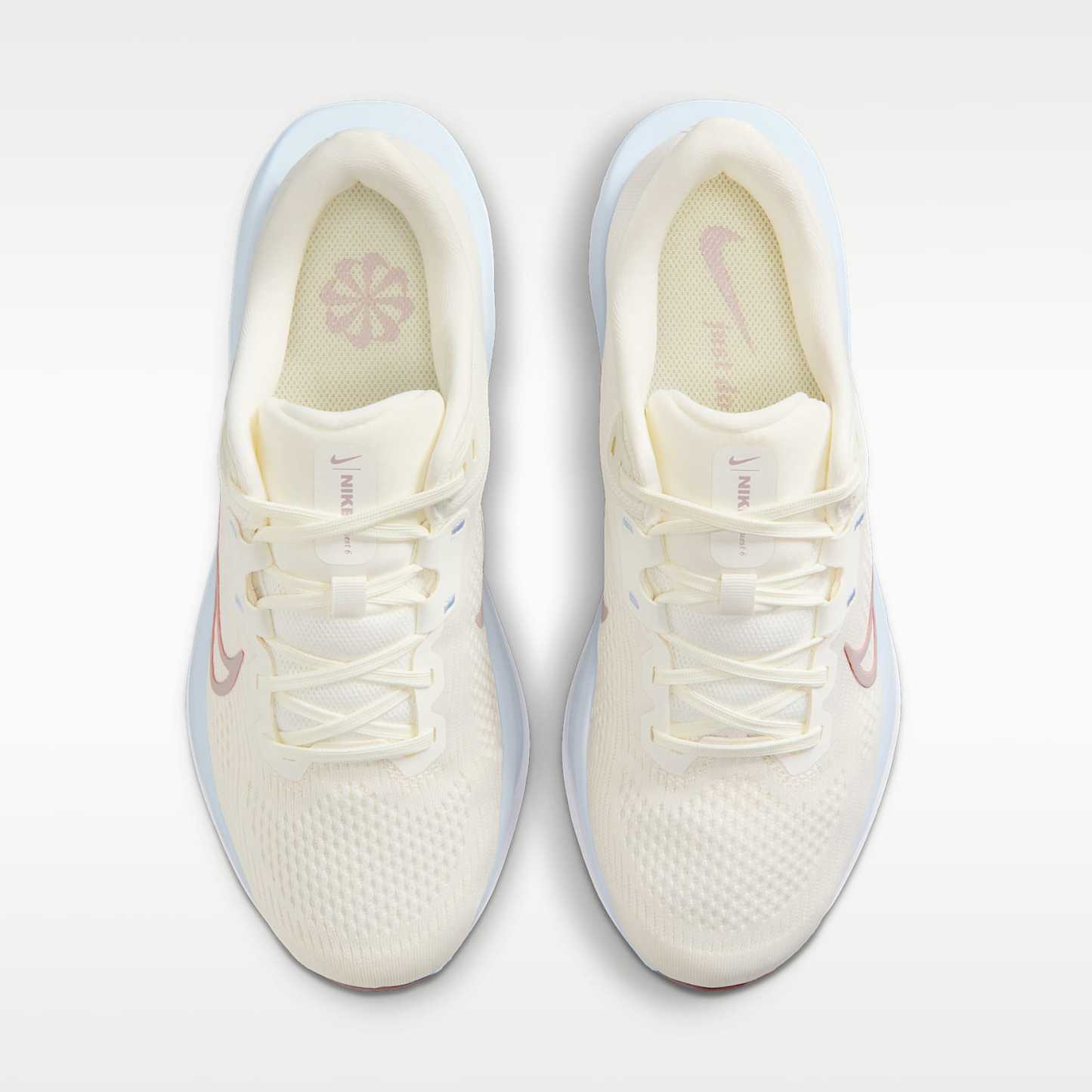 Nike Quest 6 Straßenlaufschuh (Damen) – Sail/Hydrogen Blue/Tattoo/Particle Rose