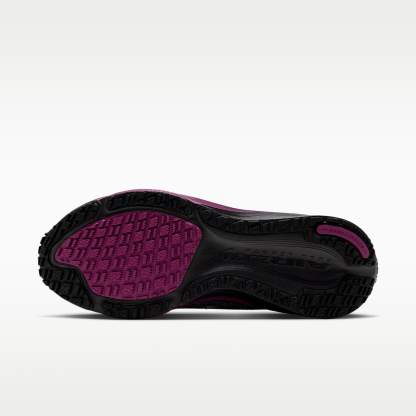 Nike Pegasus 42 GORE-TEX wasserdichter Straßenlaufschuh (Damen) – Schwarz/True Berry/Metallic Silver