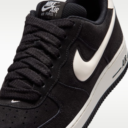 Nike Air Force 1 '07 LV8 Schuh (Herren) – Schwarz/Sail