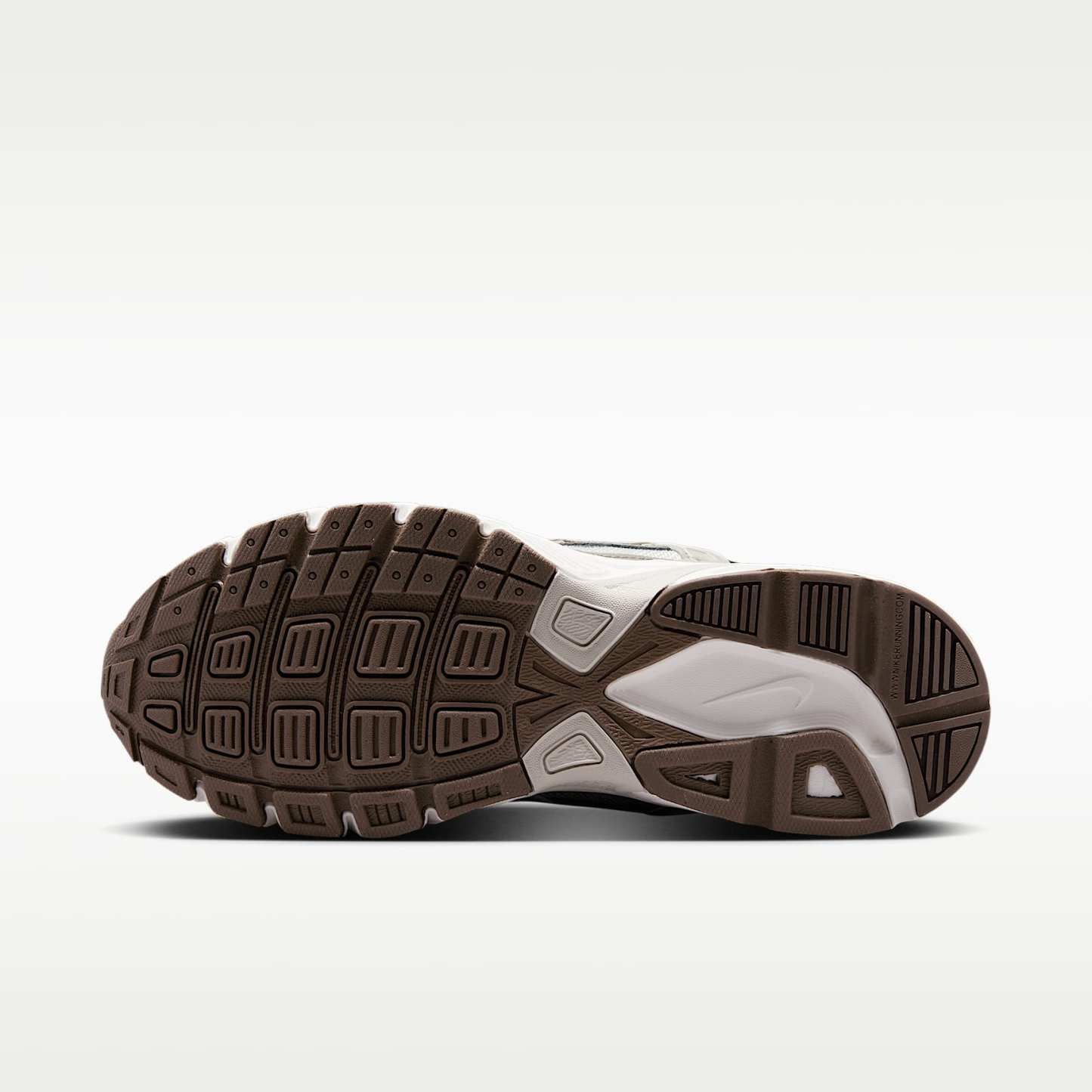 Nike Initiator Damenschuh – Phantom/Light Bone/Sail/Mink Brown
