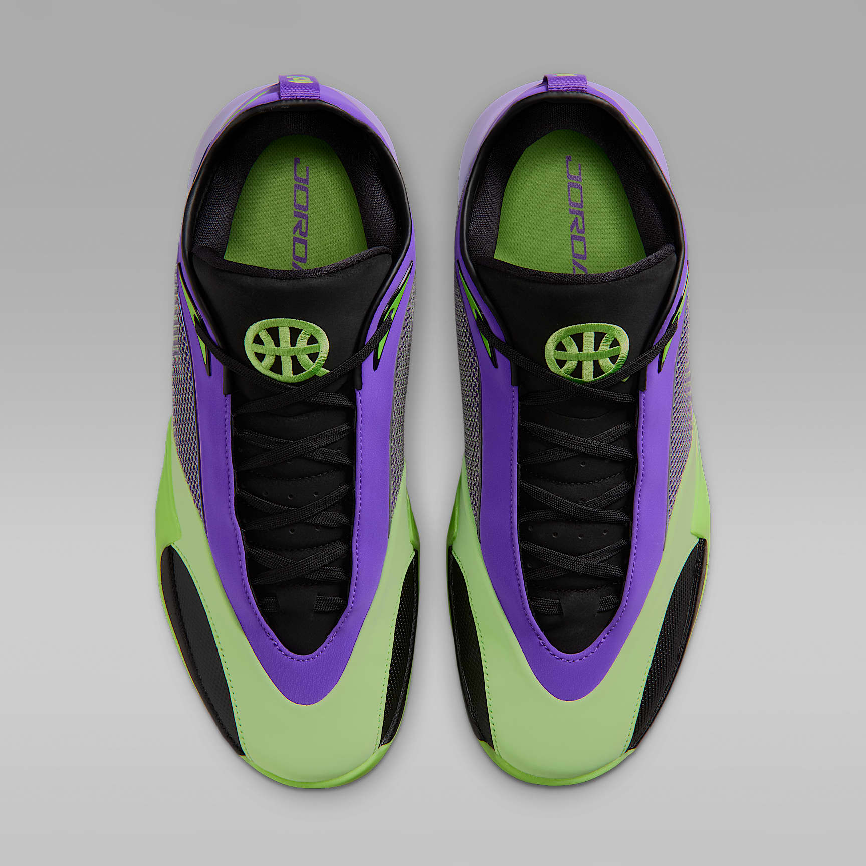 Jordan Triangle Quai 54 Basketballschuhe – Action Grape/Schwarz/Weiß/Key Lime
