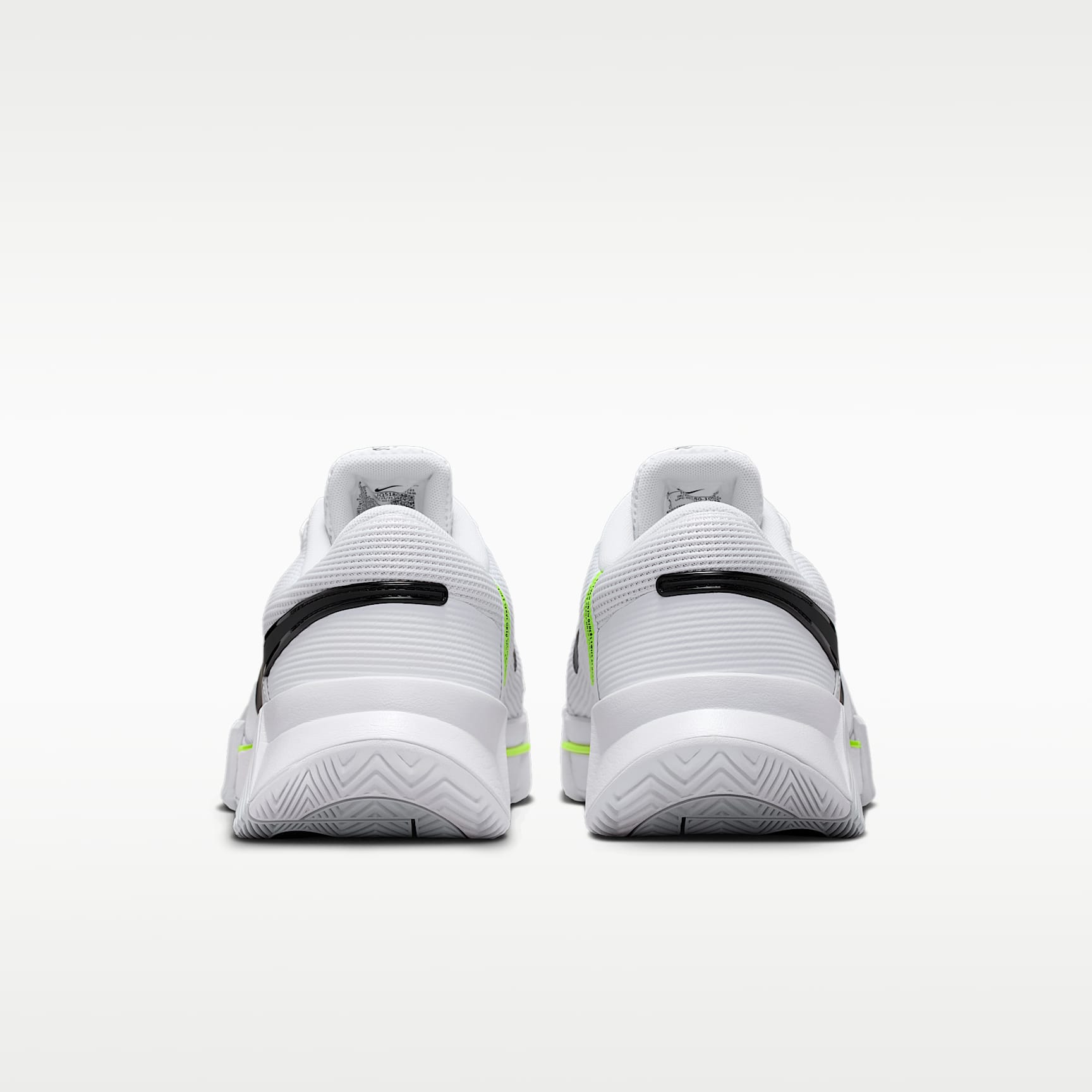 Nike GP Challenge 1.5 Hartplatz-Tennisschuh (Herren) – Weiß/Pure Platinum/Volt/Schwarz