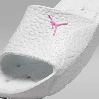 Jordan Franchise Slides – Off White/Fire Pink