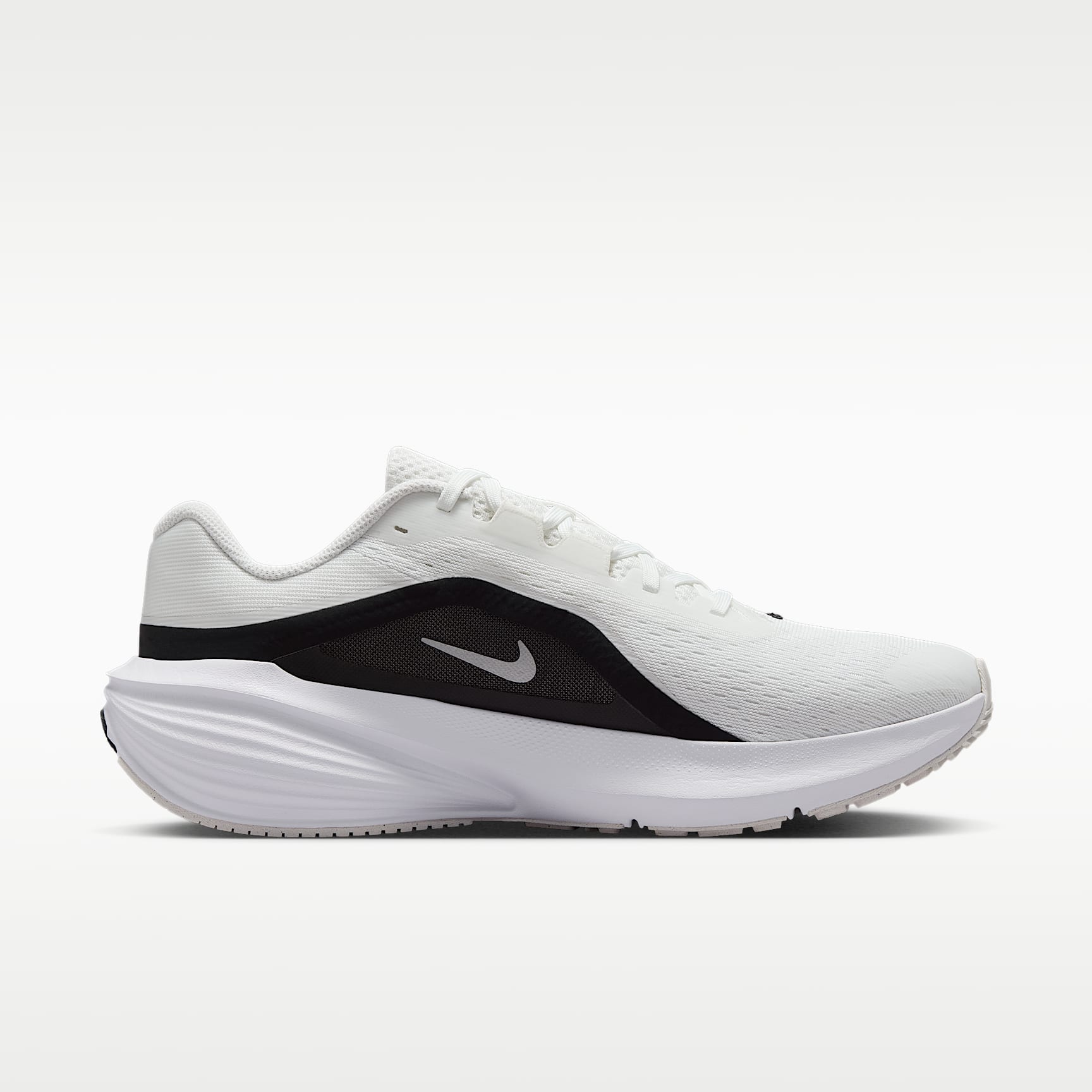 Nike Downshifter 14 Straßenlaufschuh (Herren) – Summit White/Schwarz/Weiß/Metallic Silver