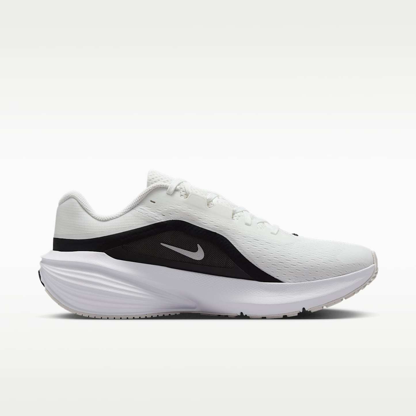 Nike Downshifter 14 Straßenlaufschuh (Herren) – Summit White/Schwarz/Weiß/Metallic Silver