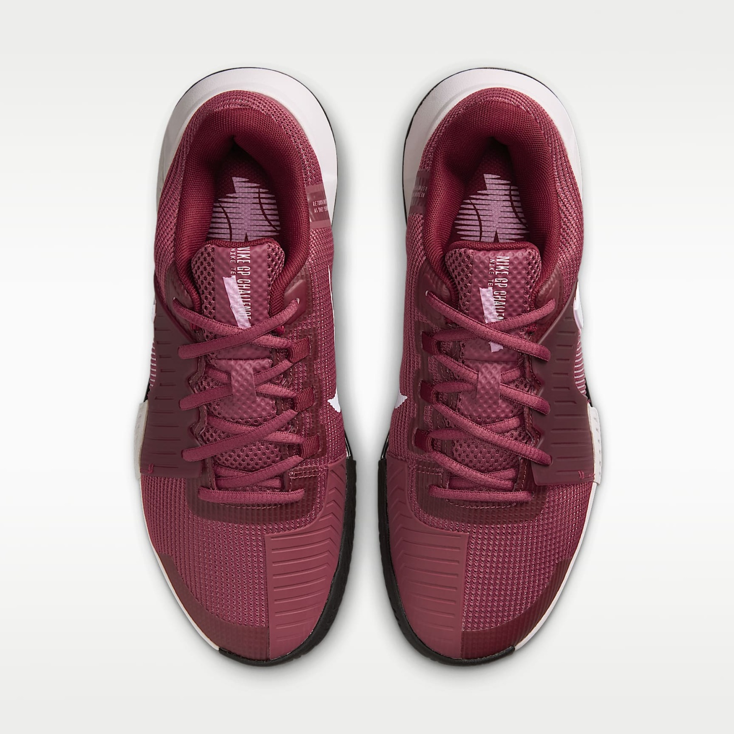 Nike GP Challenge 1.5 Hartplatz-Tennisschuh (Damen) – Pink Smoke/Vast Grey/Schwarz/Weiß