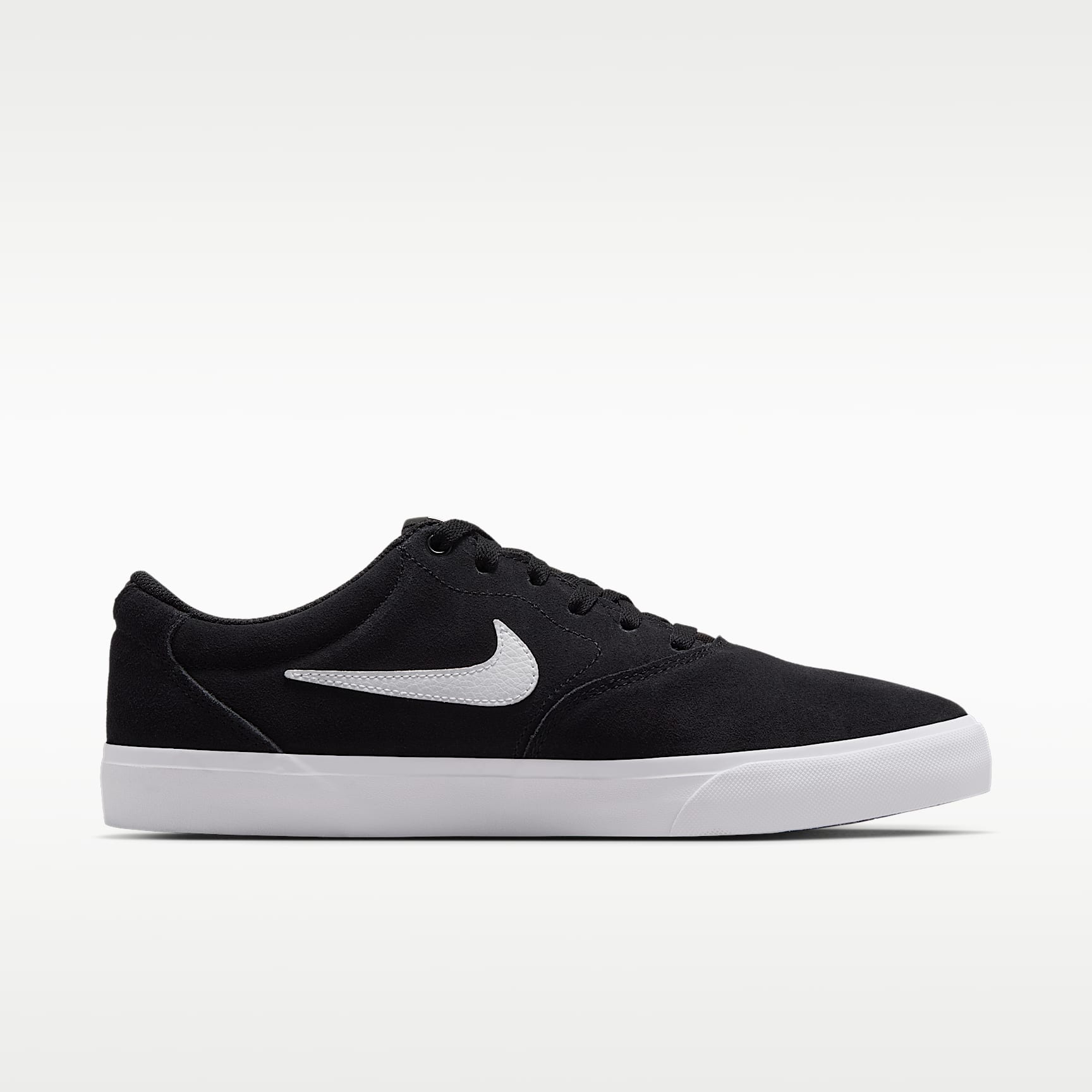 Nike Charge Wildlederschuh (Herren) – Schwarz/Schwarz/Weiß
