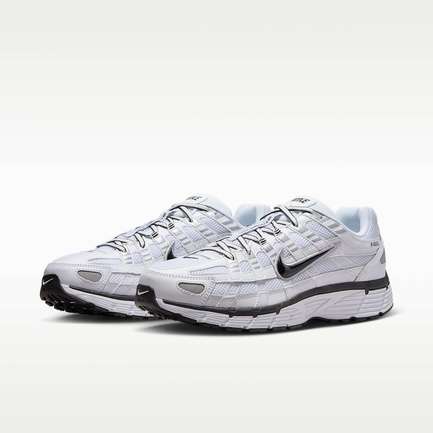 Nike P-6000 Schuh – Weiß/Metallic Silver/Schwarz/Schwarz