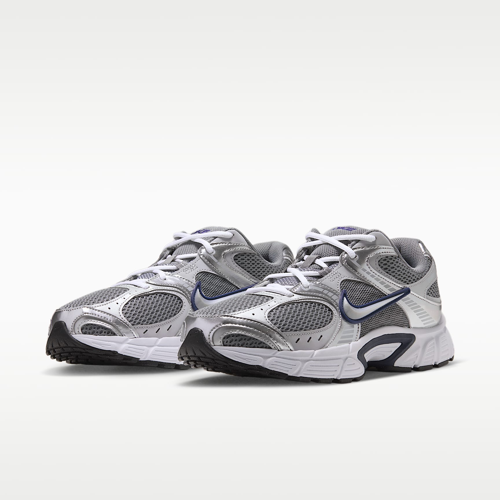 Nike V5 RNR Schuh (Herren) – Smoke Grey/Wolf Grey/Midnight Navy/Metallic Silver