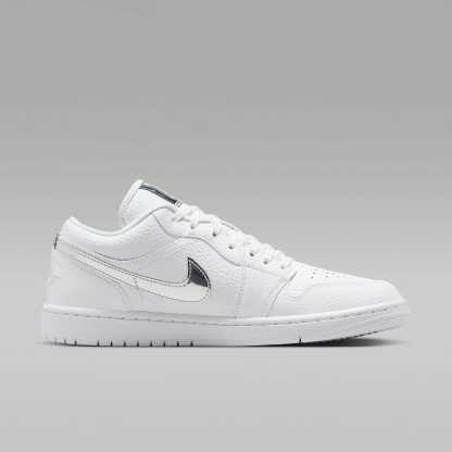 Air Jordan 1 Low SE Damenschuh – Weiß/Weiß/Metallic Silver/Weiß