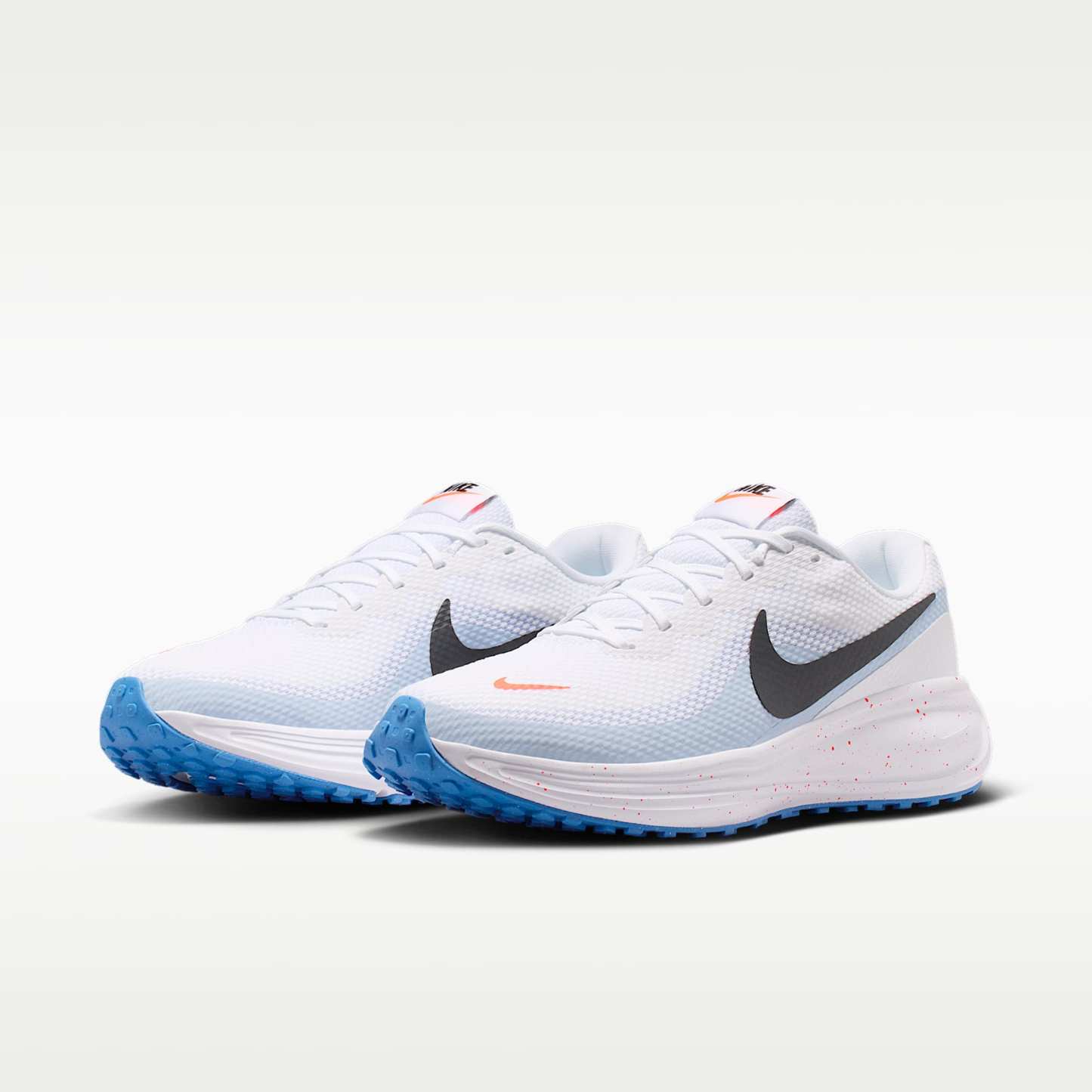Nike Revolution 8 Straßenlaufschuh (Herren) – Weiß/Hydrogen Blue/Blue Crystal/Off Noir