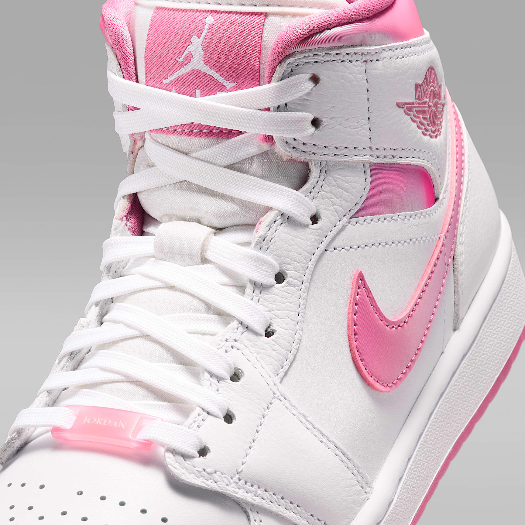 Air Jordan 1 Mid SE Schuh (Damen) – Weiß/Desert Berry