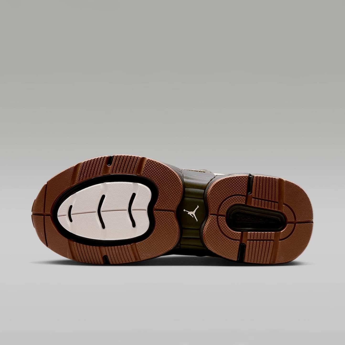 Jordan Trunner O/S Damenschuhe – Soft Pearl/Shadow Brown/Reflective Silver/Light British Tan
