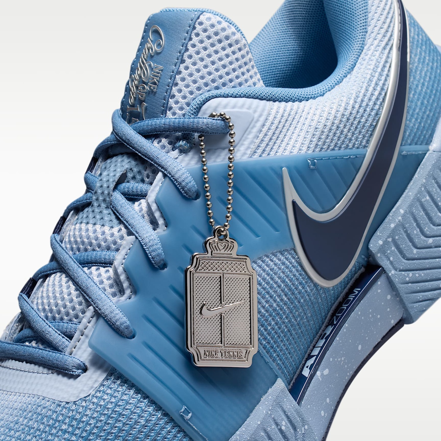 Nike GP Challenge 1.5 PRM Hartplatz-Tennisschuh (Herren) – Hydrogen Blue/Work Blue/Metallic Silver/Midnight Navy