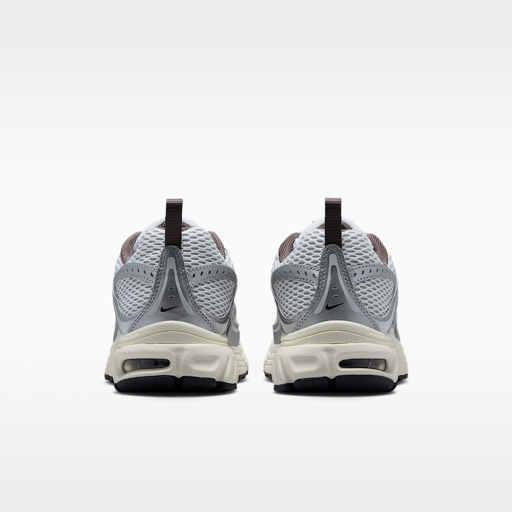 Nike Air Max Moto 2K Schuh für ältere Kinder – Platinum Tint/Cave Stone/Anthracite/Metallic Silver